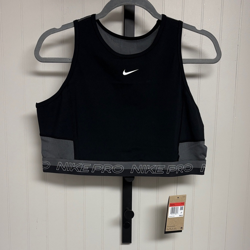 NWT Nike Pro Top